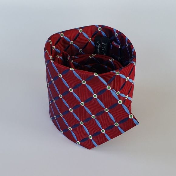 Jos. A Bank Signature Collections Men's Tie 100% Silk - Picture 2 of 9